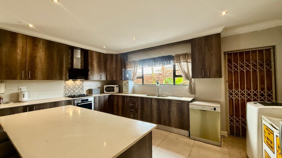 2 Bedroom Property for Sale in Parsonsvlei Eastern Cape